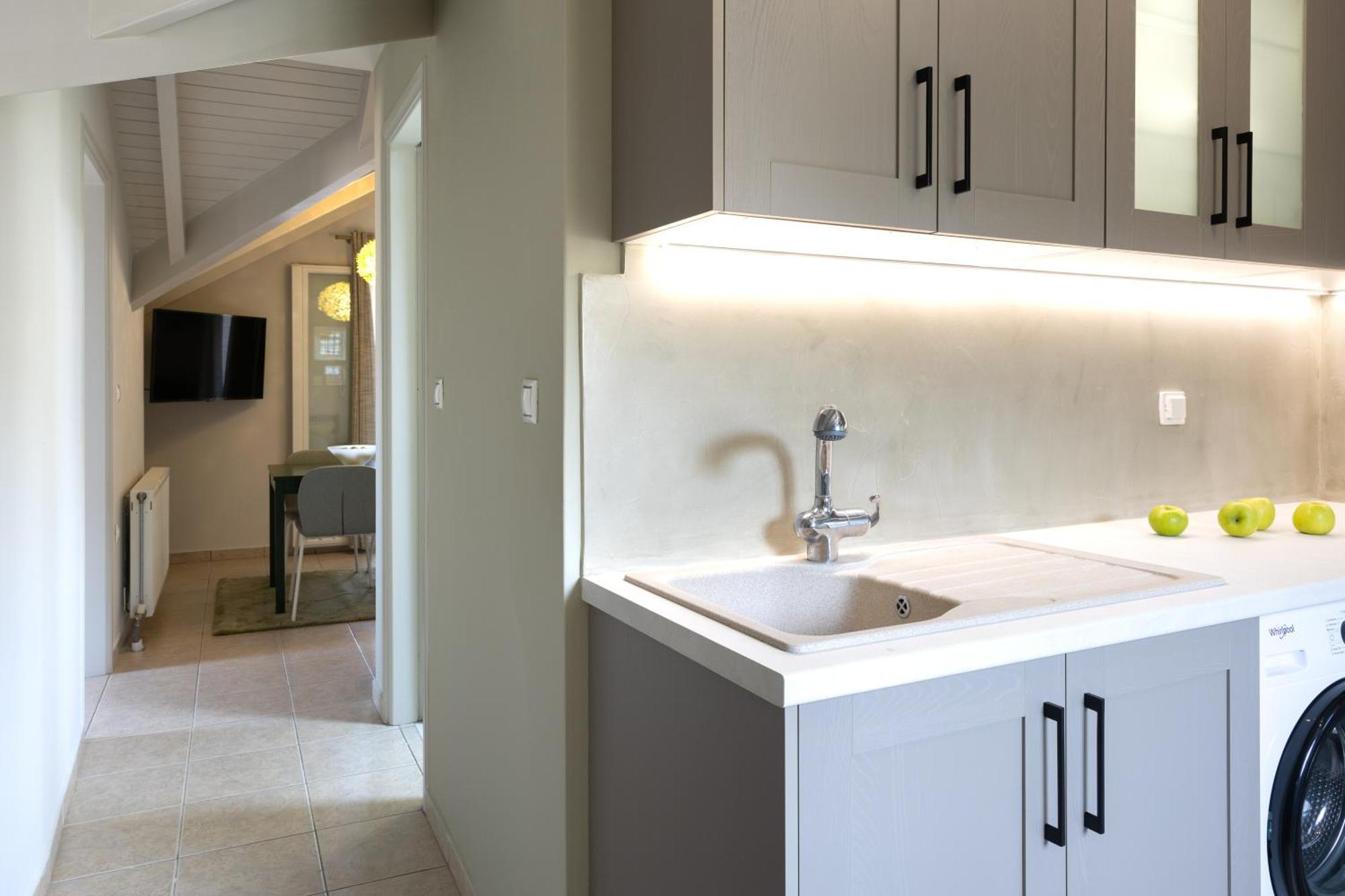 Domus City Apartment Argostoli  Esterno foto